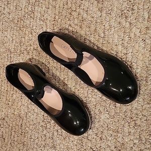 Capezio, tap shoes, size 2.5M